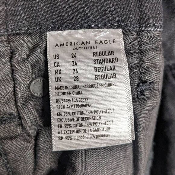 American Eagle Mom Jeans Pleated Front Black Plus Size 24 - Picture 5 of 6